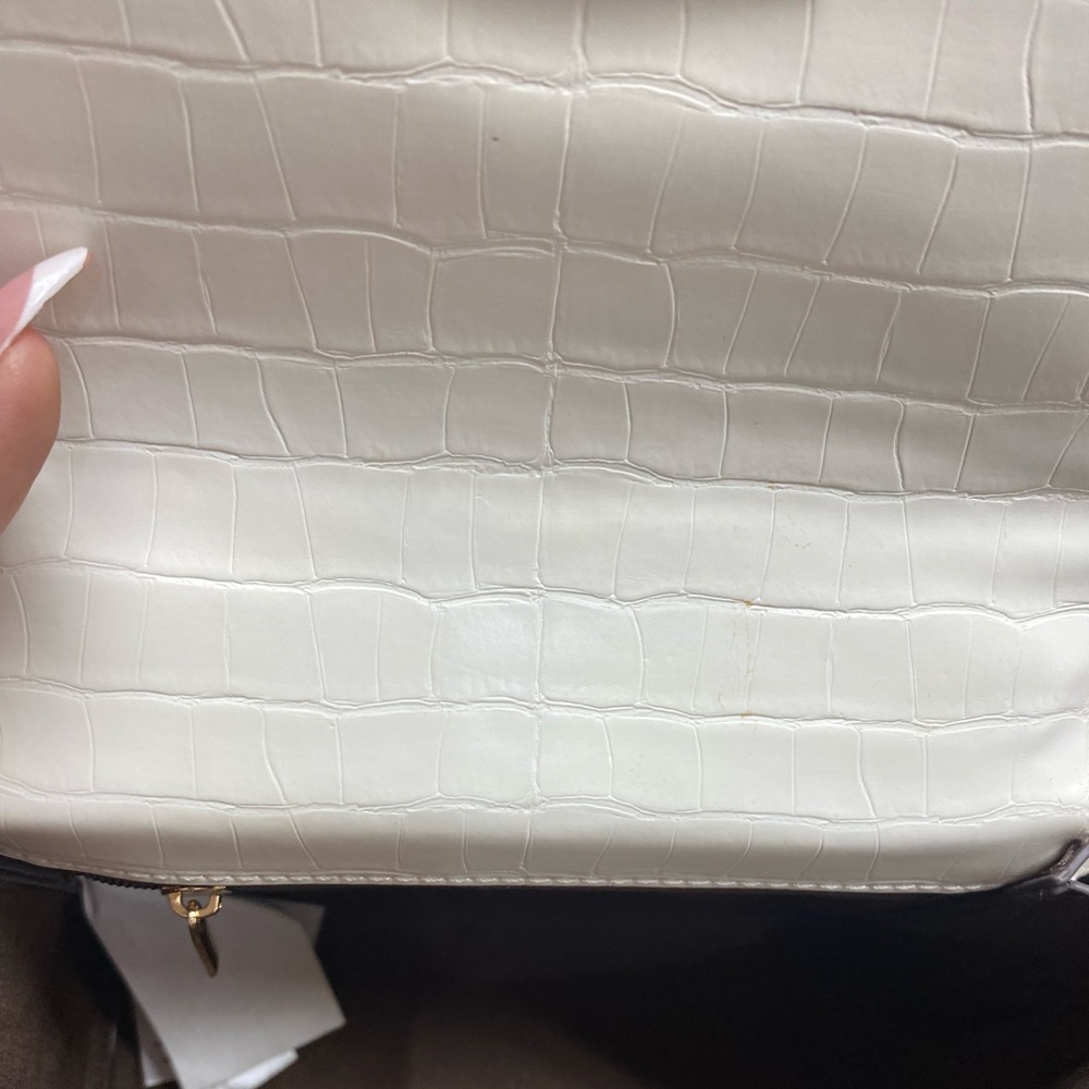 Elegant White Croc-Embossed Handbag with Tan Accents For Little Girls Mini Purse - Picture 5 of 5